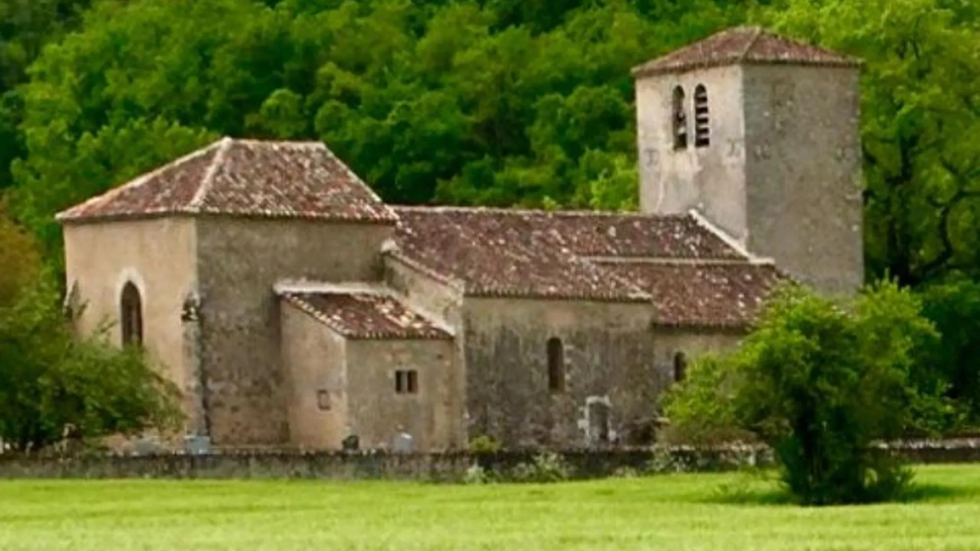 Gite Spacieux Et Confortable A Feneyrols Proche De L'Aveyron - Fr-1-605-48