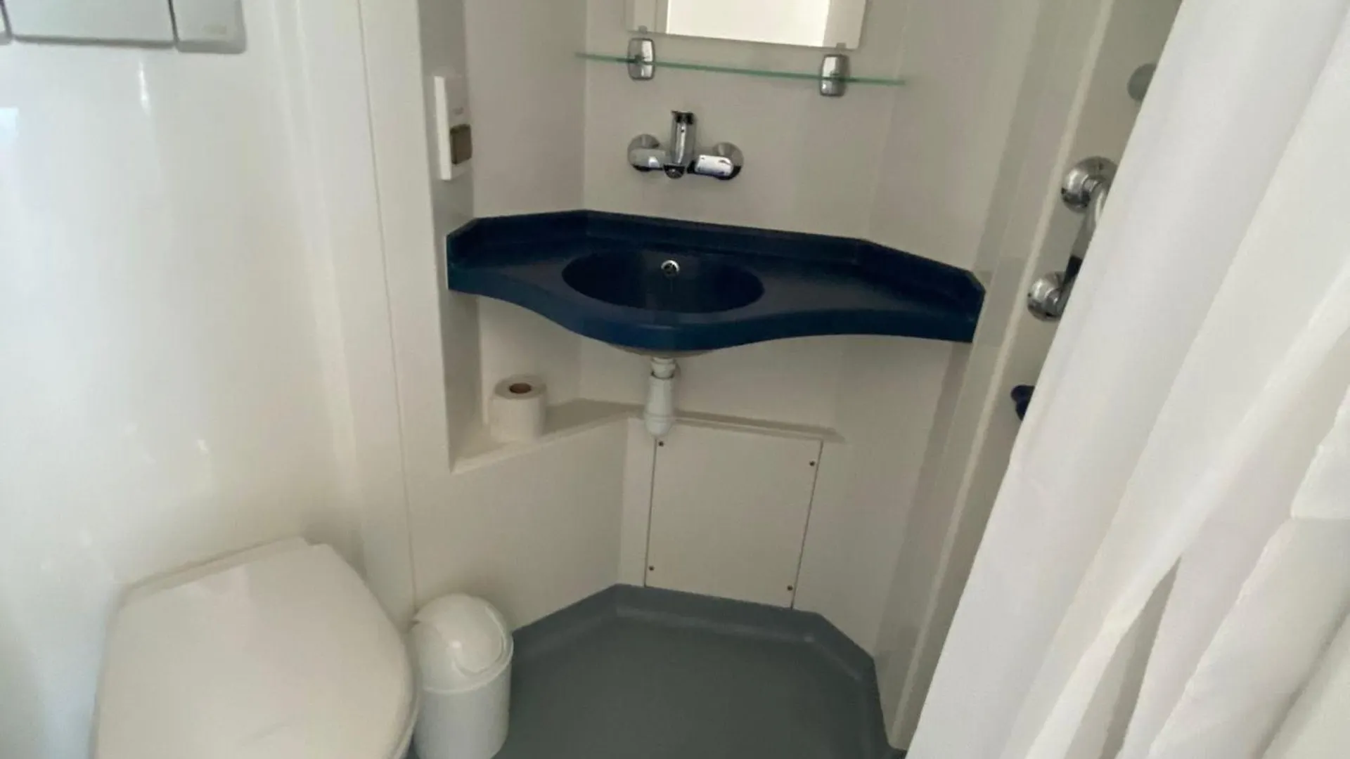 Gite Spacieux Et Confortable A Feneyrols Proche De L'Aveyron - Fr-1-605-48